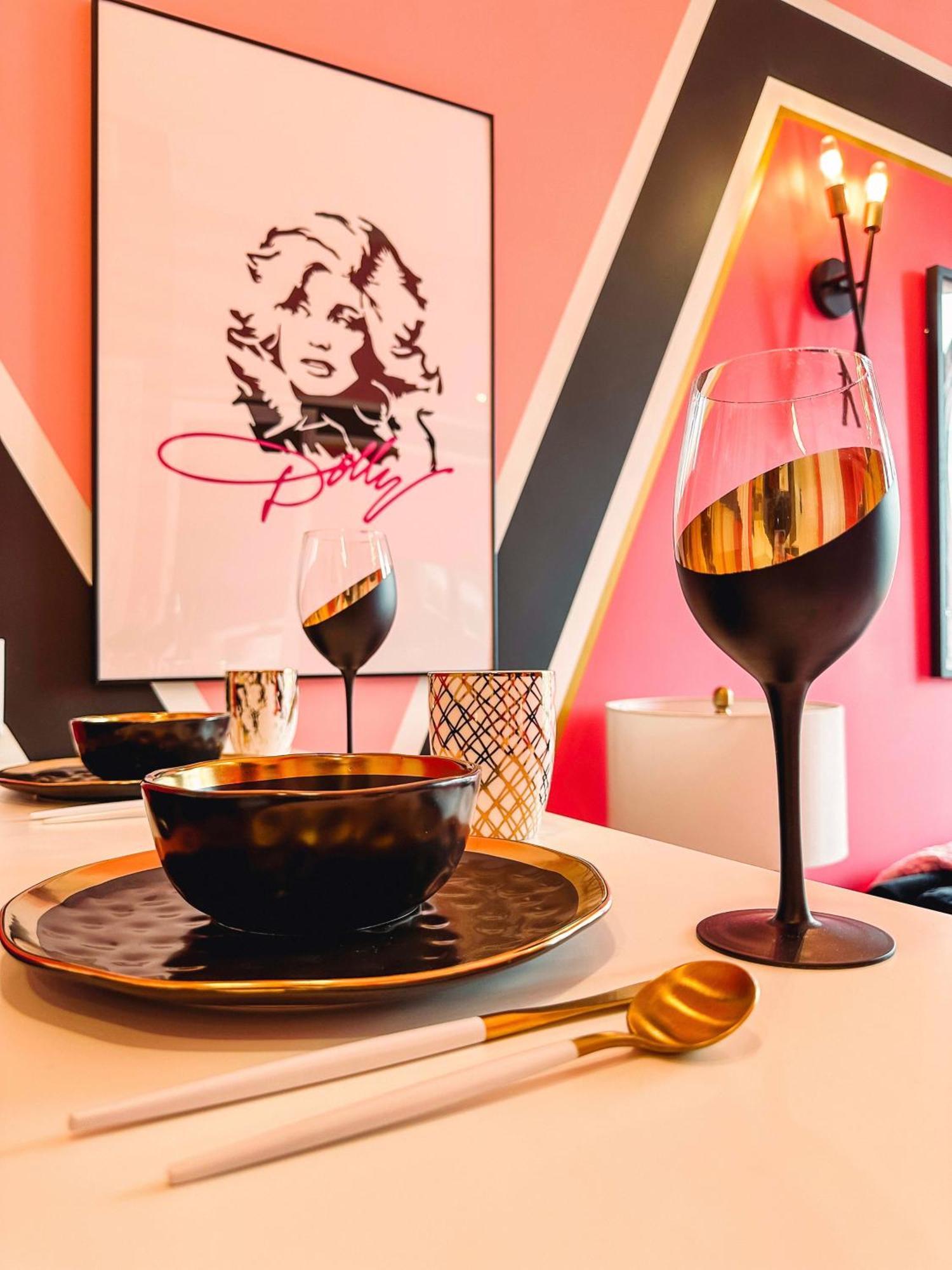 Вилла Dolly'S Glam Getaway - Glittering Gem Near Broadway Нэшвилл Экстерьер фото